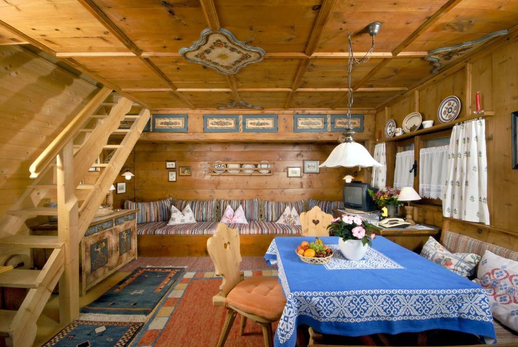 Ferienhaeuser Reither Almen Reith im Alpbachtal Room photo